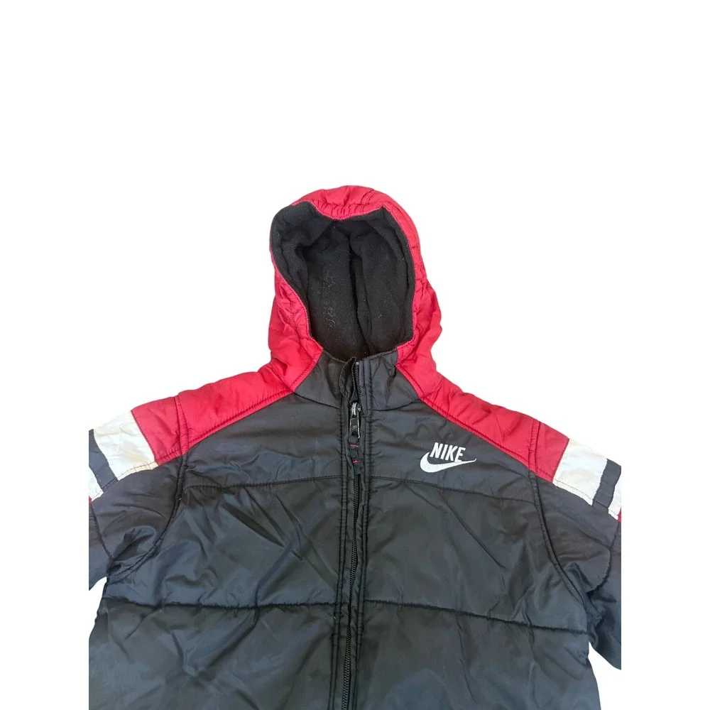 Nike Kids Hooded Puffer Jacket Size 5 Black Swoosh Fleece Lined Nylon Waterproof